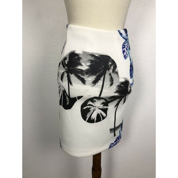 Opening Ceremony Pelagic Print Skirt - Picture 2 of 8
